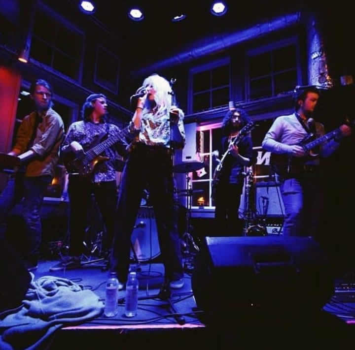 Meraki|meraki|Meraki is a jazz-influenced progressive and psychedelic rock band.